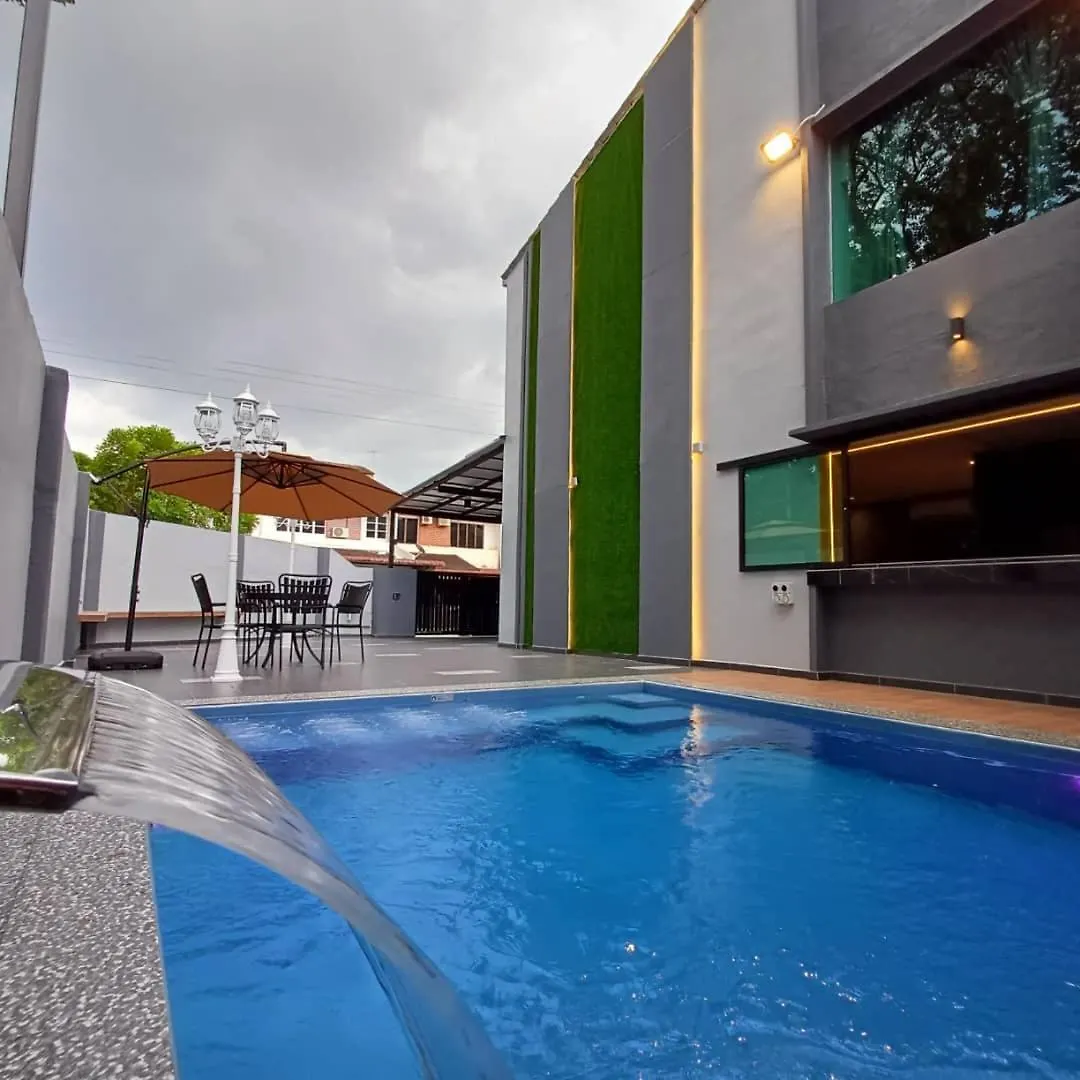 הוילה איפוה Lyl Jaccuzi Private Pool House - 16Pax מלזיה