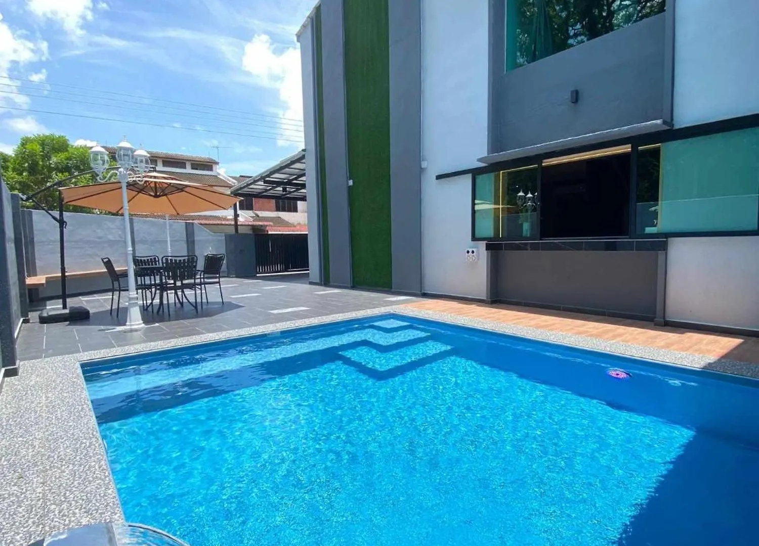 הוילה איפוה Lyl Jaccuzi Private Pool House - 16Pax